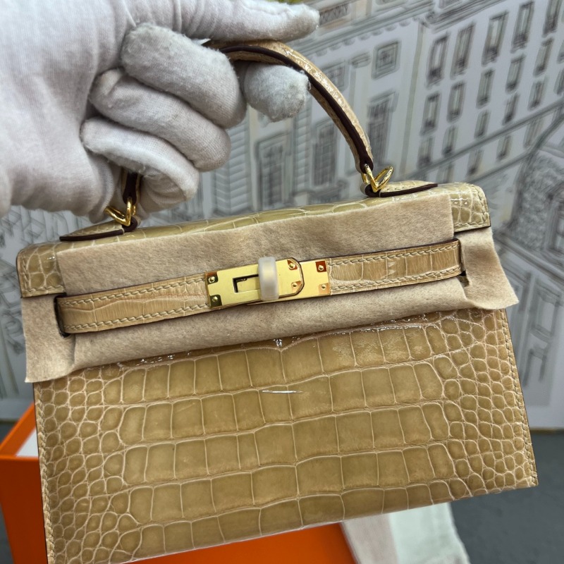 Hermès Kelly Sellier 20 Beige Sable Alligator Gold Hardware