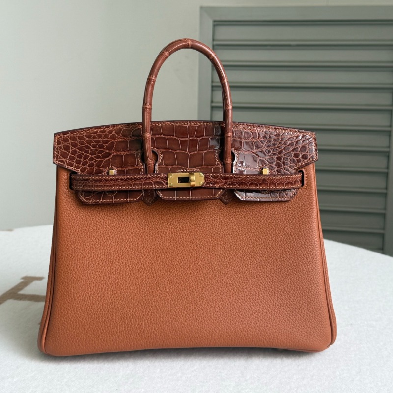 Hermès Birkin Touch 25 Gold Togo Leather Matte Alligator Gold Hardware