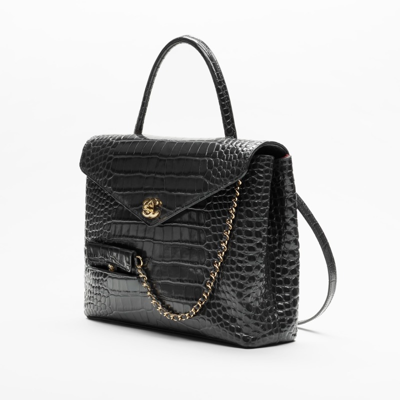 DM_20260813160835_001 CHANEL MÉTIERS D’ART 2026 MAXI FLAP BAG WITH TOP HANDLE - Image 1