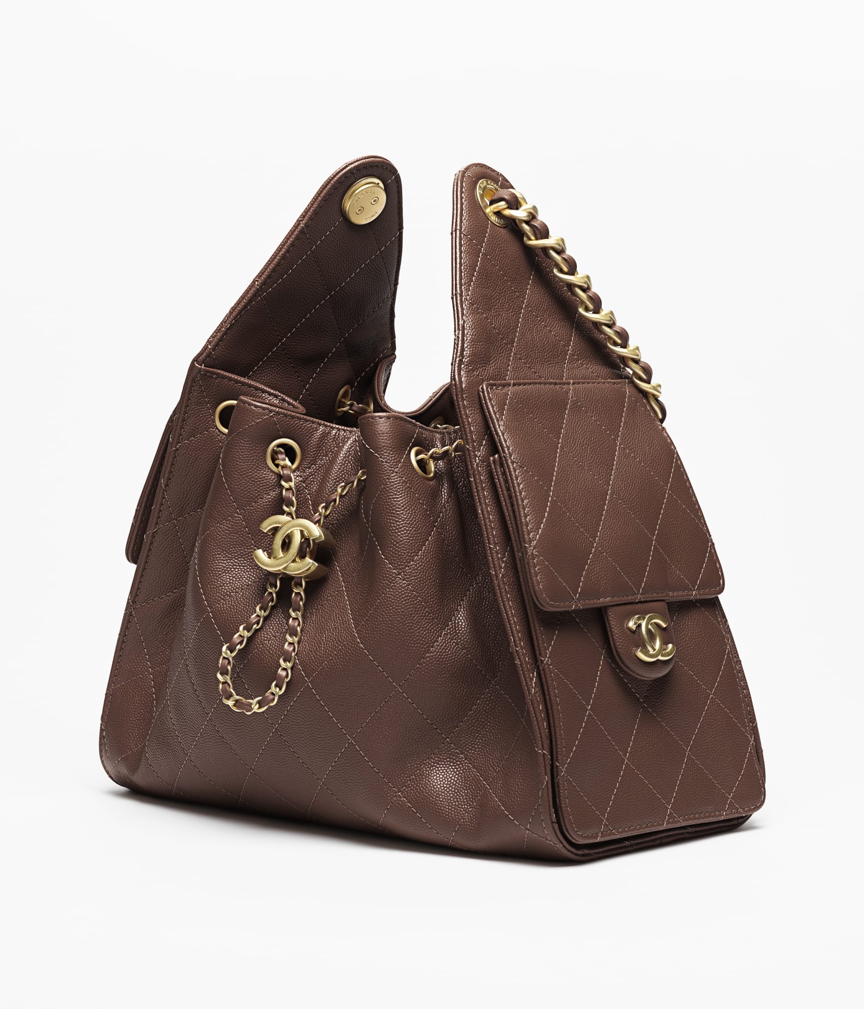DM_20260813181037_001 CHANEL SPRING SUMMER 2026 CHANEL 25 SMALL HANDBAG - Image 1