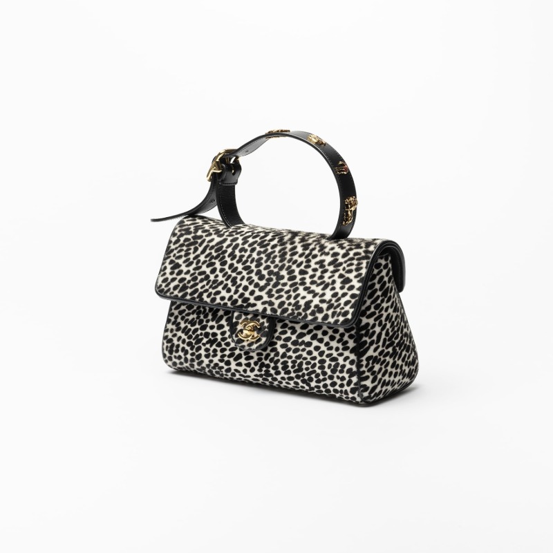 CHANEL MÉTIERS D’ART 2026 FLAP BAG WITH TOP HANDLE