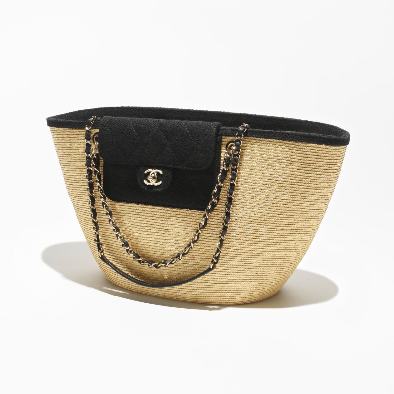 DM_20260814161847_001 CHANEL COCO BEACH 2026 COLLECTION LARGE SHOPPING BAG - Image 1