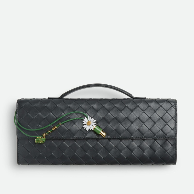 Bottega Veneta Andiamo Clutch