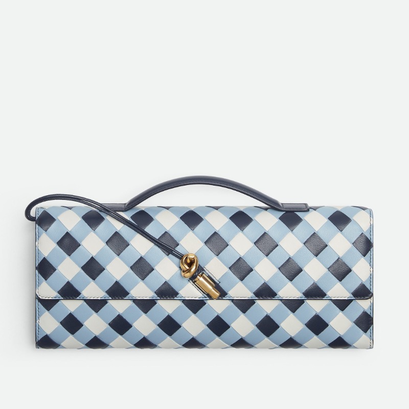 DM_20260829152827_001 Bottega Veneta Andiamo Clutch - Image 1