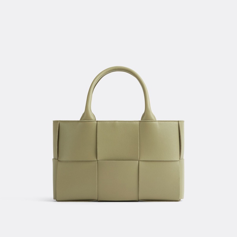 DM_20260829170837_001 Bottega Veneta Mini Arco Tote - Image 1