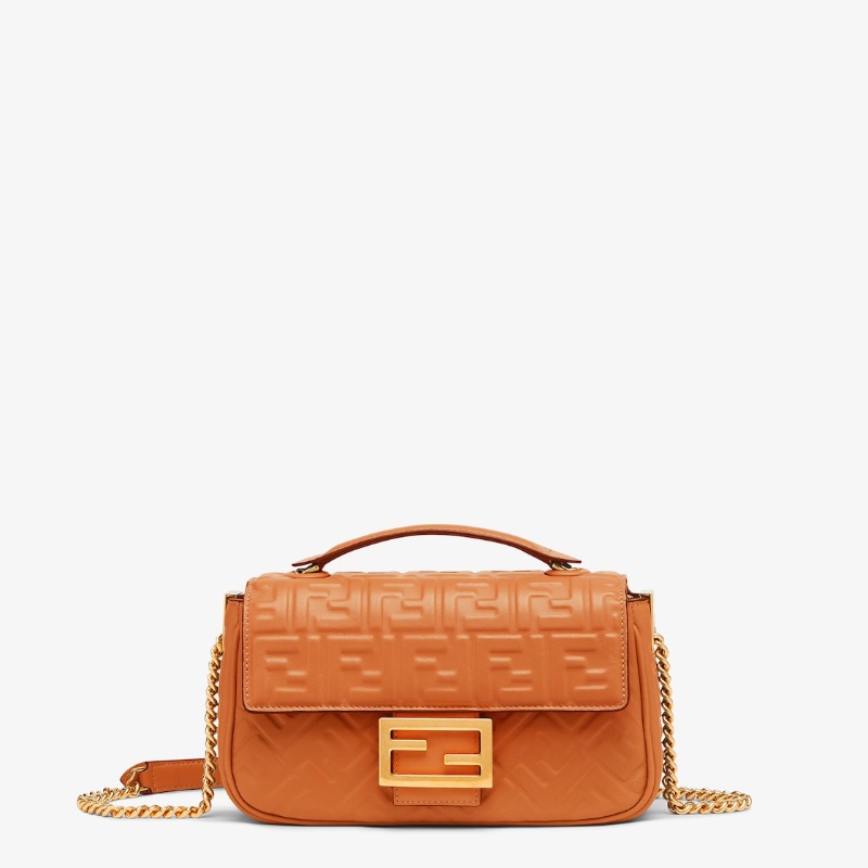 DM_20260831191640_001 FENDI Baguette Chain Midi - Image 1