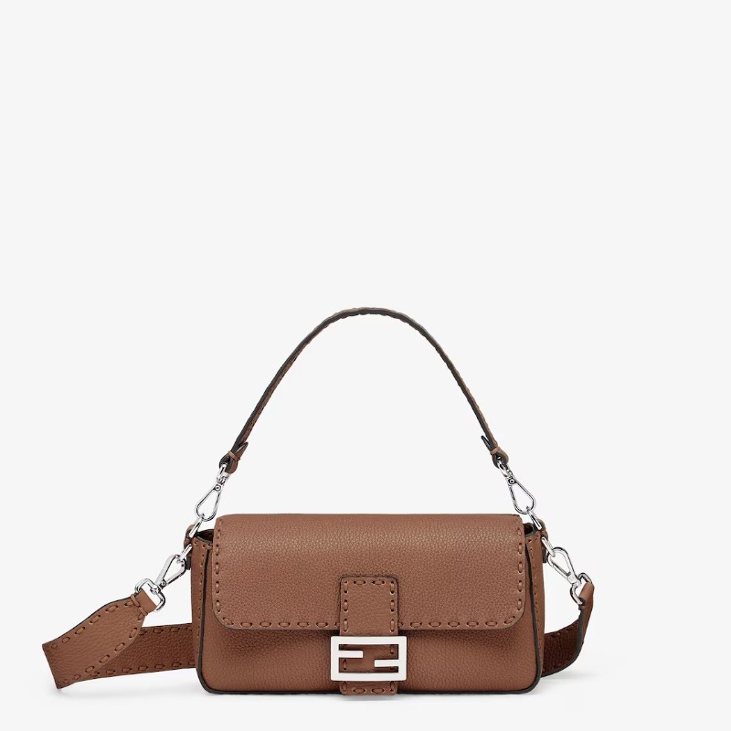 DM_20260831214451_001 FENDI Baguette Medium 612 Hand-Sewn Topstitches - Image 1