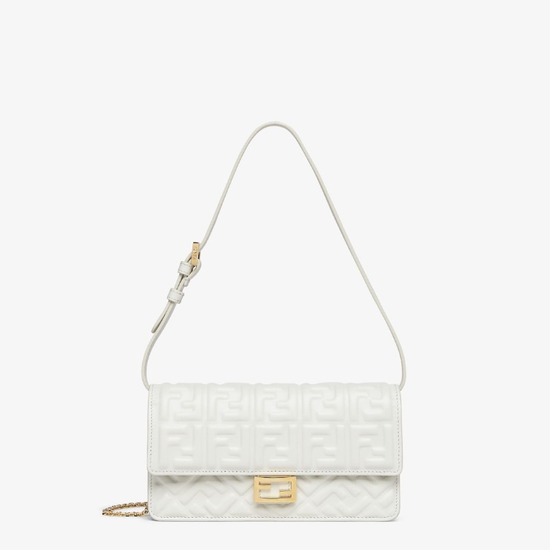 FENDI Wallet On Chain Baguette