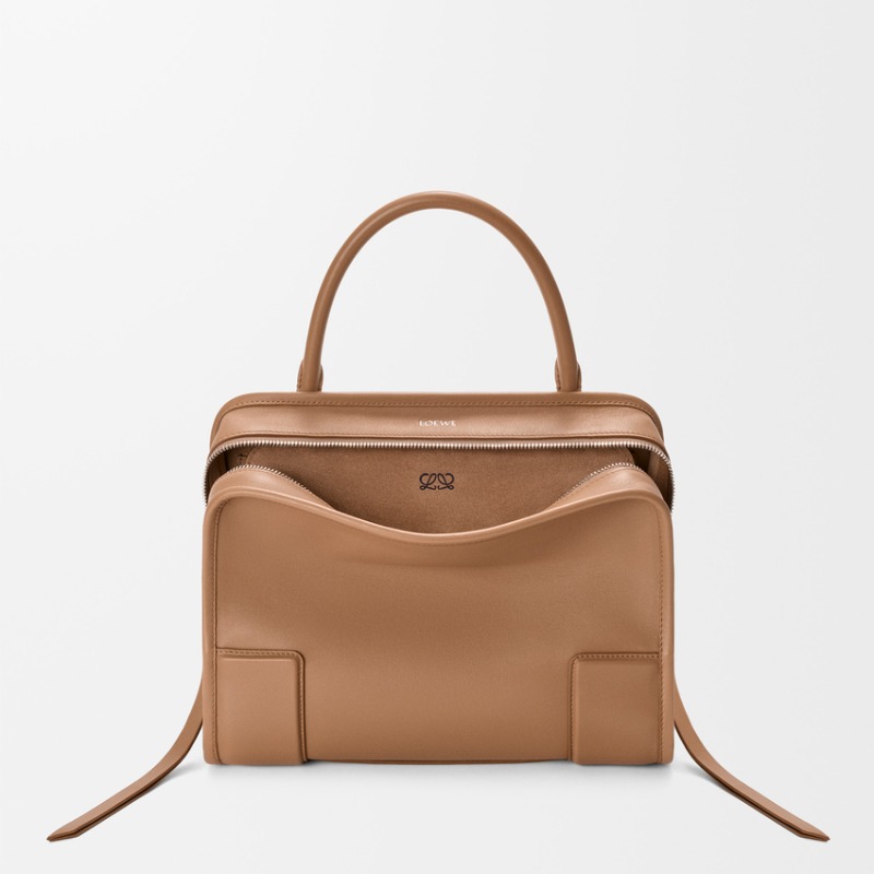 DM_20260904180511_001 Medium Amazona 180 bag in soft calfskin - Image 1