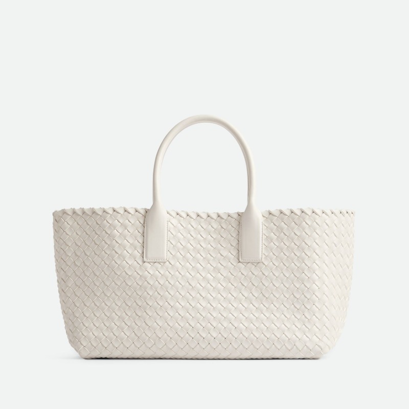 DM_20260913212405_001 Bottega Veneta Small Cabat - Image 1