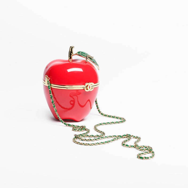 CHANEL MÉTIERS D’ART 2026 APPLE MINAUDIERE