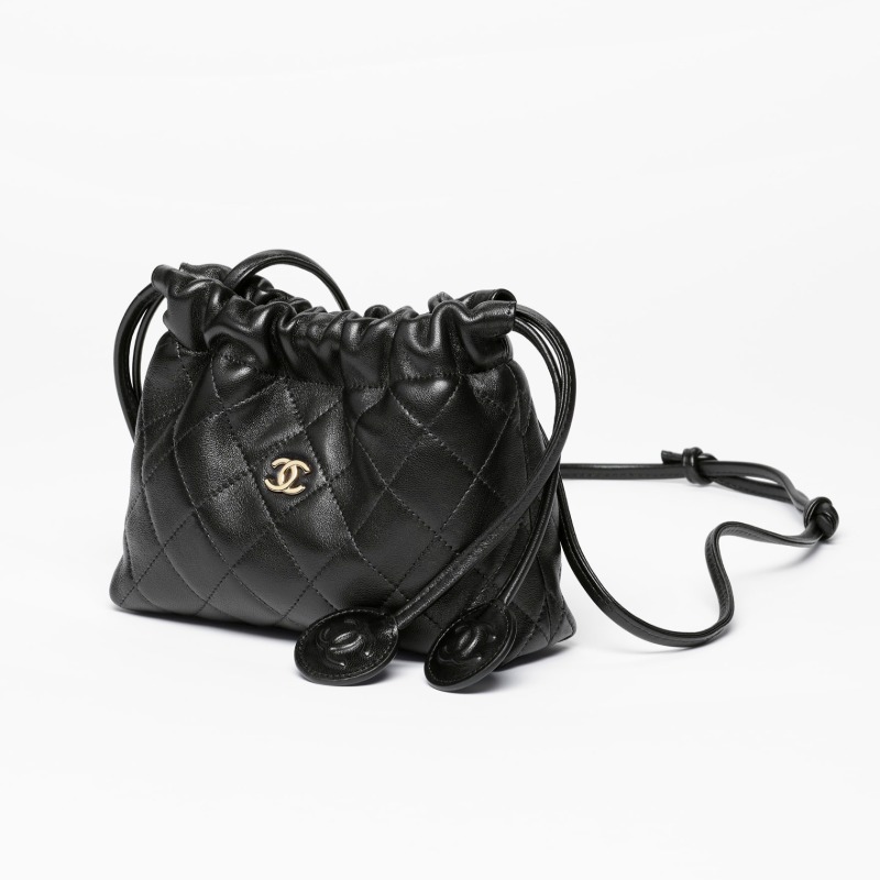 CHANEL SPRING SUMMER 2026 CLUTCH WITH LEATHER STRAP