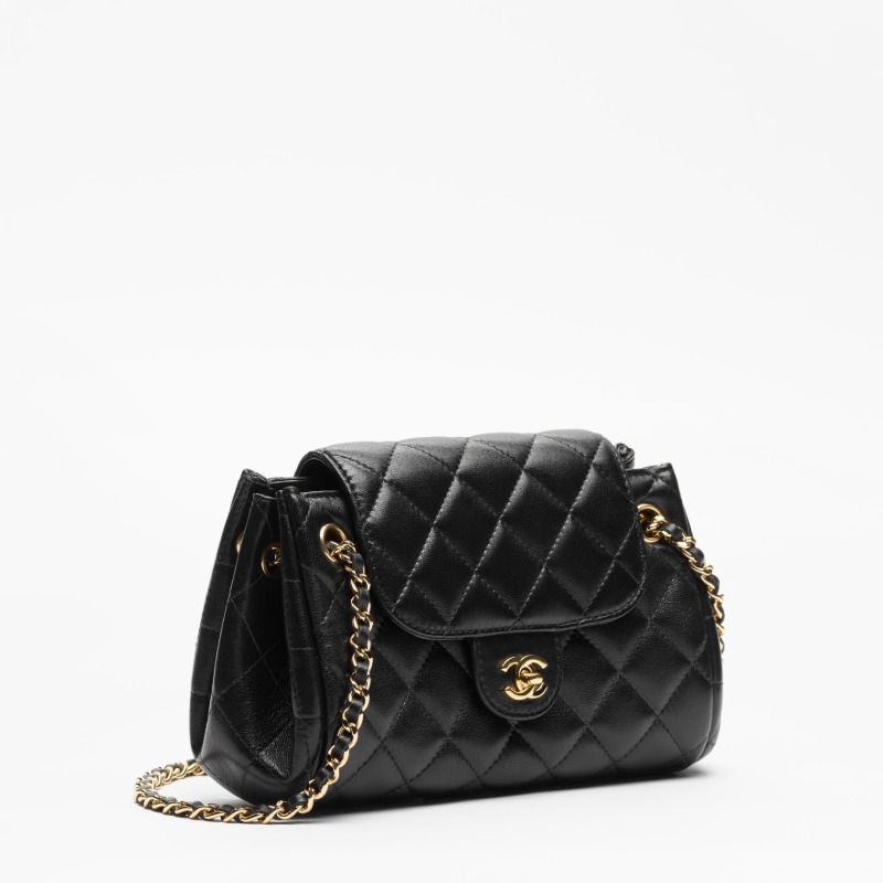 CHANEL FALL-WINTER 2026 CLUTCH WITH CHAIN