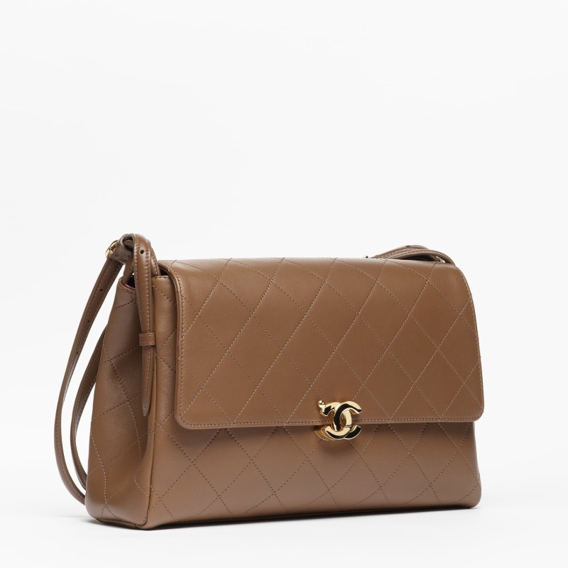CHANEL FALL-WINTER 2026 MAXI FLAP BAG