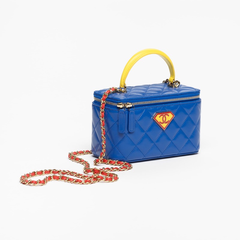 CHANEL MÉTIERS D’ART 2026 LONG VANITY WITH CHAIN