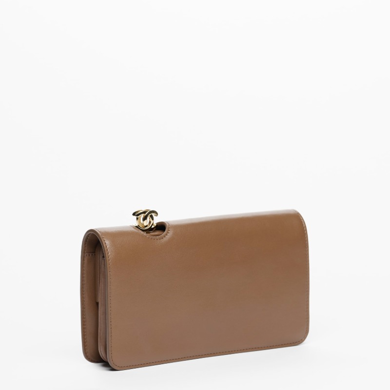 CHANEL FALL-WINTER 2026 CLUTCH