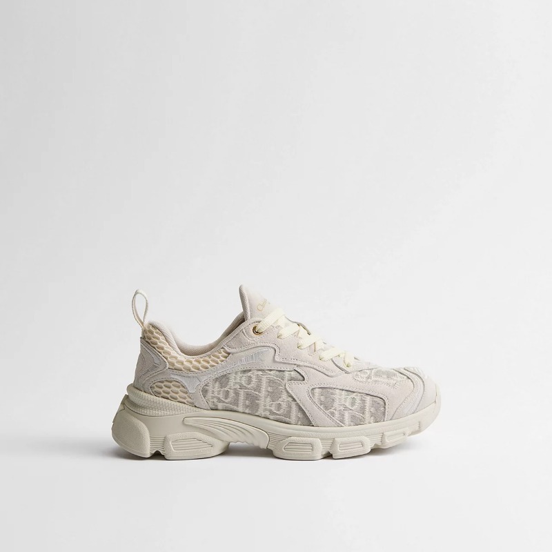 KCK552OFUS47W_SBG_E02-4 Dior Cœur Sneaker - Image 1