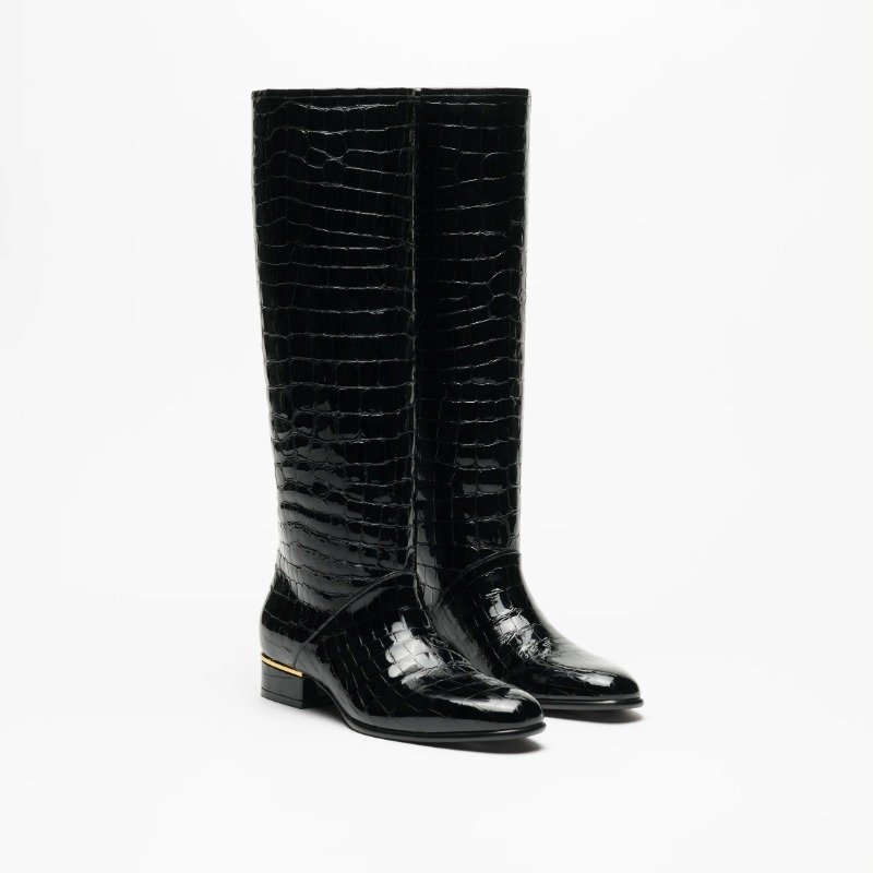 imageye___-_imgi_222_-81859444 (1) Chanel Métiers d’art 2026 High Boots - Image 1