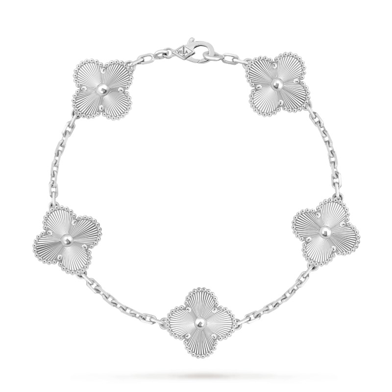 Vintage Alhambra bracelet, 5 motifs